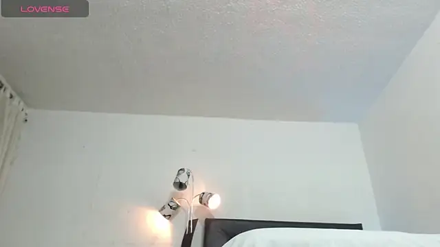 Thomasjons  online show from May 2026 03:15:01 AM