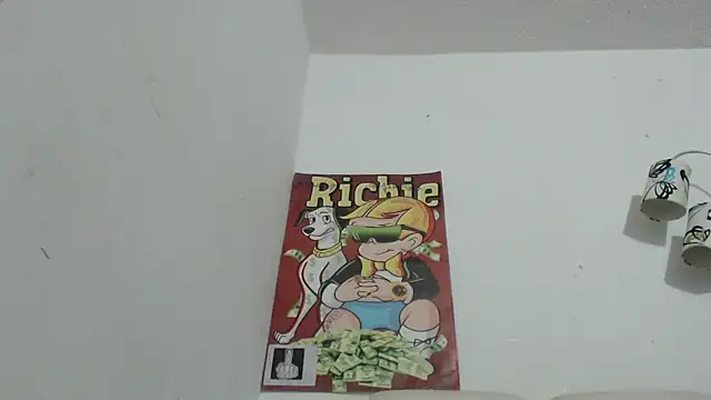 Thomasjons  online show from November 2025 12:42:02 AM