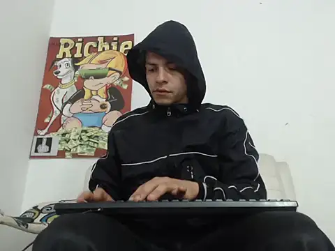 Thomasjons  online show from October 2025 09:41:01 AM