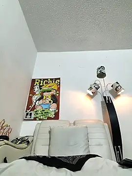 Thomasjons  online show from February 2026 01:51:01 AM