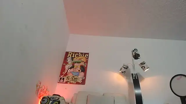 Thomasjons  online show from March 2026 02:36:02 AM