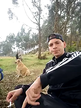 Thomasjons  online show from November 2025 06:01:02 PM