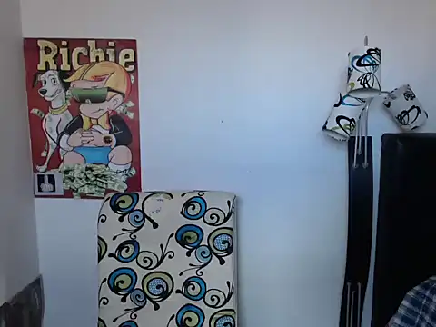 Thomasjons  online show from September 2025 09:00:01 PM