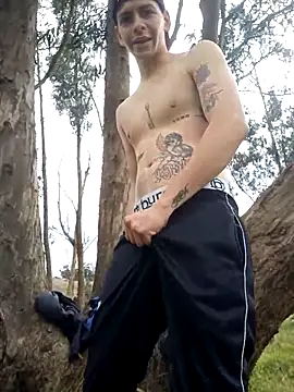 Thomasjons  online show from November 2025 02:39:02 PM