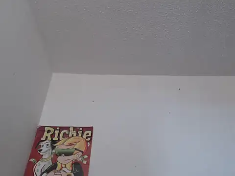 Thomasjons  online show from October 2025 07:23:01 PM