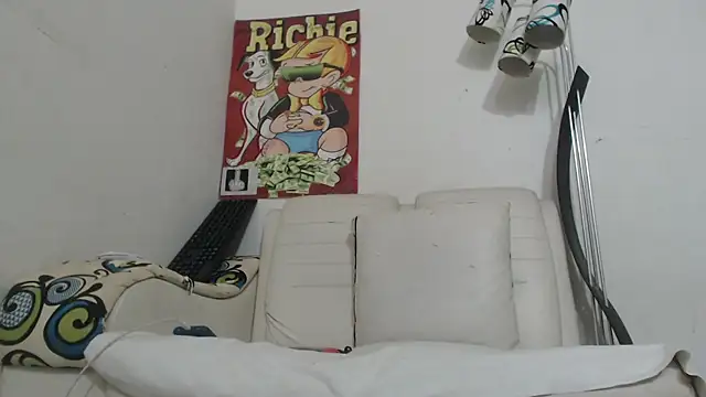 Thomasjons  online show from November 2025 08:02:01 PM