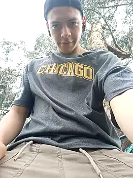 Thomasjons  online show from November 2025 04:40:01 PM