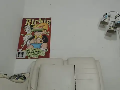 Thomasjons  online show from November 2025 03:10:02 AM