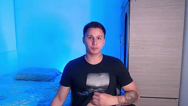 Snapshot of valentinosex1 chatting on October 2025 11:16:01 PM valentinosex1 online show from October 2025 11:16:01 PM