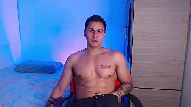 Snapshot of valentinosex1 chatting on September 2025 11:22:02 PM valentinosex1 online show from September 2025 11:22:02 PM