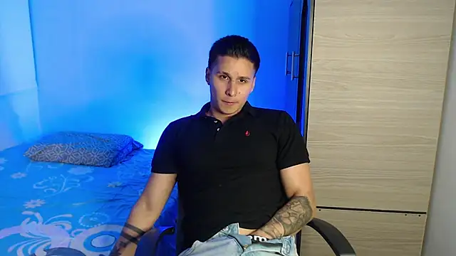 Snapshot of valentinosex1 chatting on November 2025 10:32:01 PM valentinosex1 online show from November 2025 10:32:01 PM