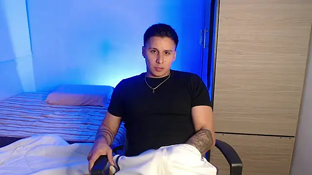 valentinosex1 online show from February 2026 11:46:01 PM