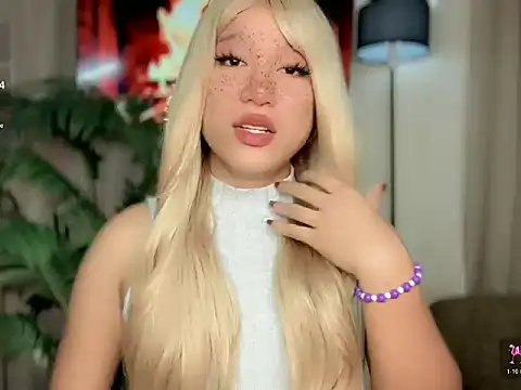 amera loore online show from July 2026 06:15:01 PM