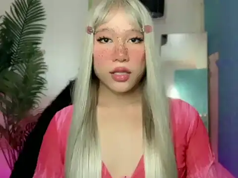 amera loore online show from May 2026 07:09:01 PM