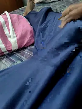 Snapshot of Bullboy8in chatting on September 2025 12:27:01 PM Bullboy8in online show from September 2025 12:27:01 PM