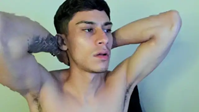 axel davis  online show from December 2025 01:11:01 AM