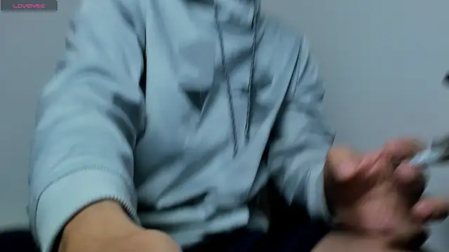 axel davis  online show from December 2025 09:01:01 AM