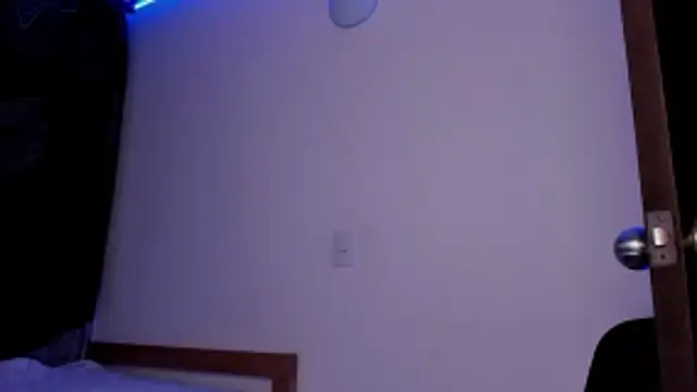 axel davis  online show from October 2025 01:35:02 AM