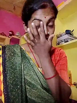 Hot bbbb online show from October 2025 07:00:02 PM