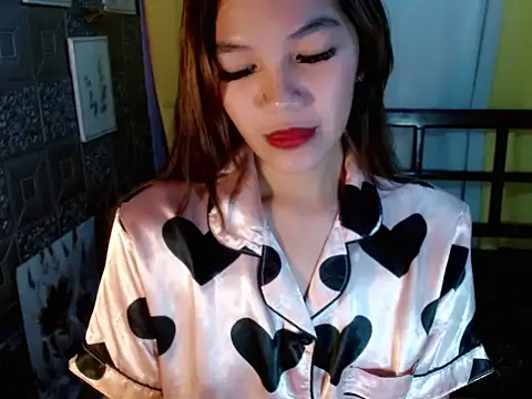 Snapshot of gorgeouswella chatting on June 2026 07:18:02 PM gorgeouswella online show from June 2026 07:18:02 PM