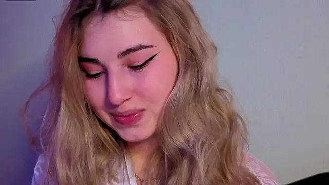 Snapshot of sugarskitty chatting on October 2025 01:13:01 AM sugarskitty online show from October 2025 01:13:01 AM