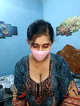 Cute Faria online show from November 2025 04:00:01 PM