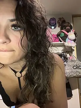 Snapshot of Chicagobabe chatting on May 2026 06:41:01 AM Chicagobabe online show from May 2026 06:41:01 AM