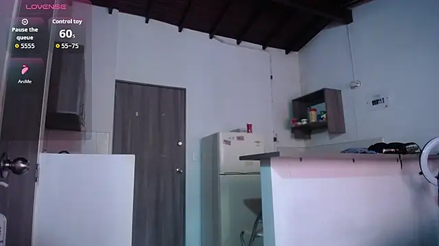 pamelalambert online show from December 2025 05:00:01 PM