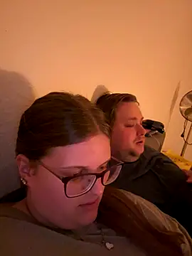 CurvyPaar2 online show from September 2025 07:46:02 PM