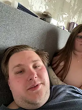 CurvyPaar2 online show from April 2026 04:21:02 PM