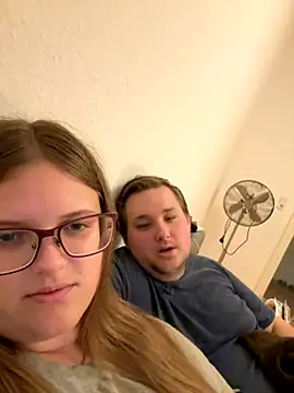 CurvyPaar2 online show from September 2025 07:03:02 PM