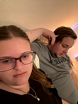 CurvyPaar2 online show from September 2025 04:11:01 PM