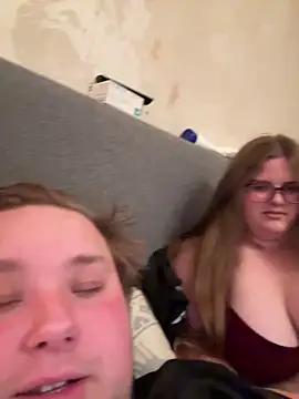 CurvyPaar2 online show from March 2026 09:04:02 PM