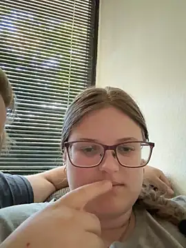 CurvyPaar2 online show from September 2025 08:43:01 AM