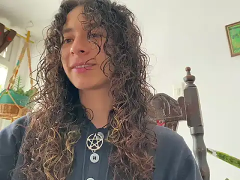 camille delrey online show from November 2025 04:34:02 PM