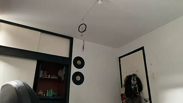 camille delrey online show from November 2025 07:47:01 PM