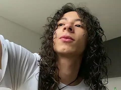 camille delrey online show from October 2025 11:11:01 AM