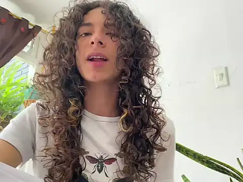 camille delrey online show from October 2025 06:08:01 PM