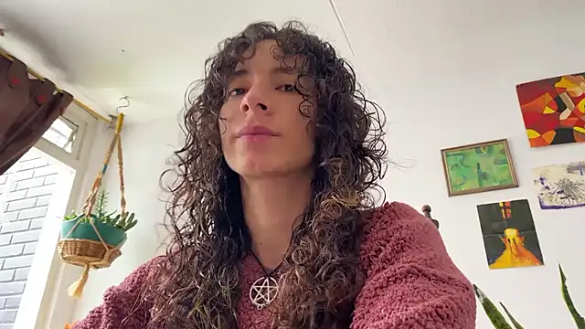 camille delrey online show from November 2025 04:00:01 PM