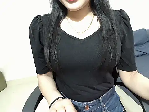 Hazel Angel online show from November 2025 01:55:01 PM