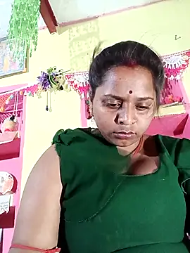 Snapshot of Hot_crety chatting on April 2026 02:57:01 PM Hot crety online show from April 2026 02:57:01 PM