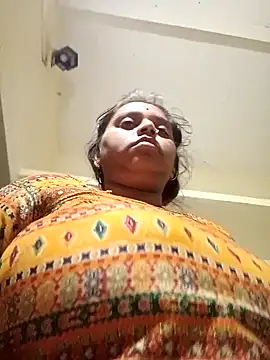 Hot crety online show from November 2025 12:14:01 AM