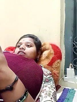 Hot crety online show from February 2026 12:02:02 PM