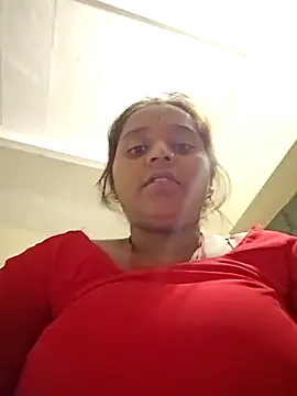 Snapshot of Hot_crety chatting on October 2025 03:11:01 PM Hot crety online show from October 2025 03:11:01 PM