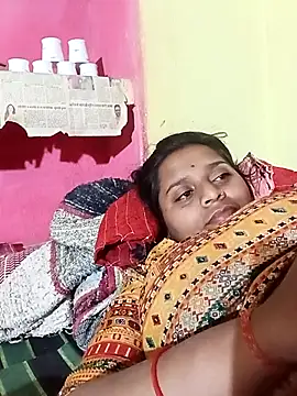 Snapshot of Hot_crety chatting on April 2026 05:19:02 PM Hot crety online show from April 2026 05:19:02 PM