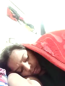 Hot crety online show from January 2026 10:38:02 PM