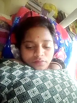 Hot crety online show from November 2025 05:17:02 PM