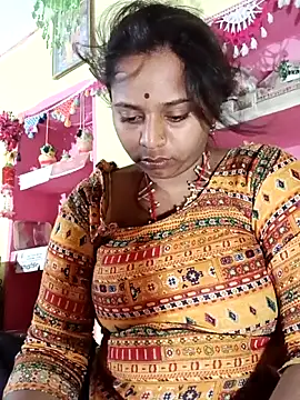 Snapshot of Hot_crety chatting on March 2026 08:33:01 PM Hot crety online show from March 2026 08:33:01 PM