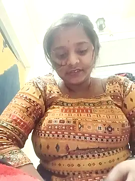 Hot crety online show from February 2026 02:02:01 PM