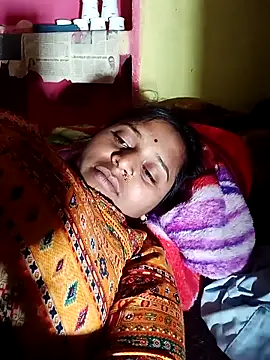 Snapshot of Hot_crety chatting on March 2026 04:40:01 PM Hot crety online show from March 2026 04:40:01 PM